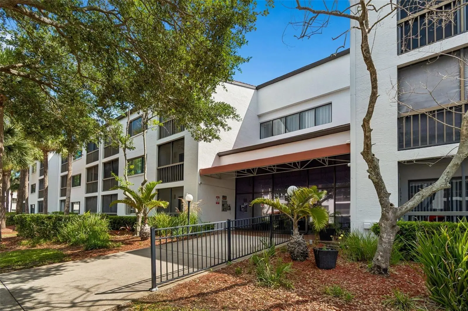 2593 Countryside Boulevard, FL
