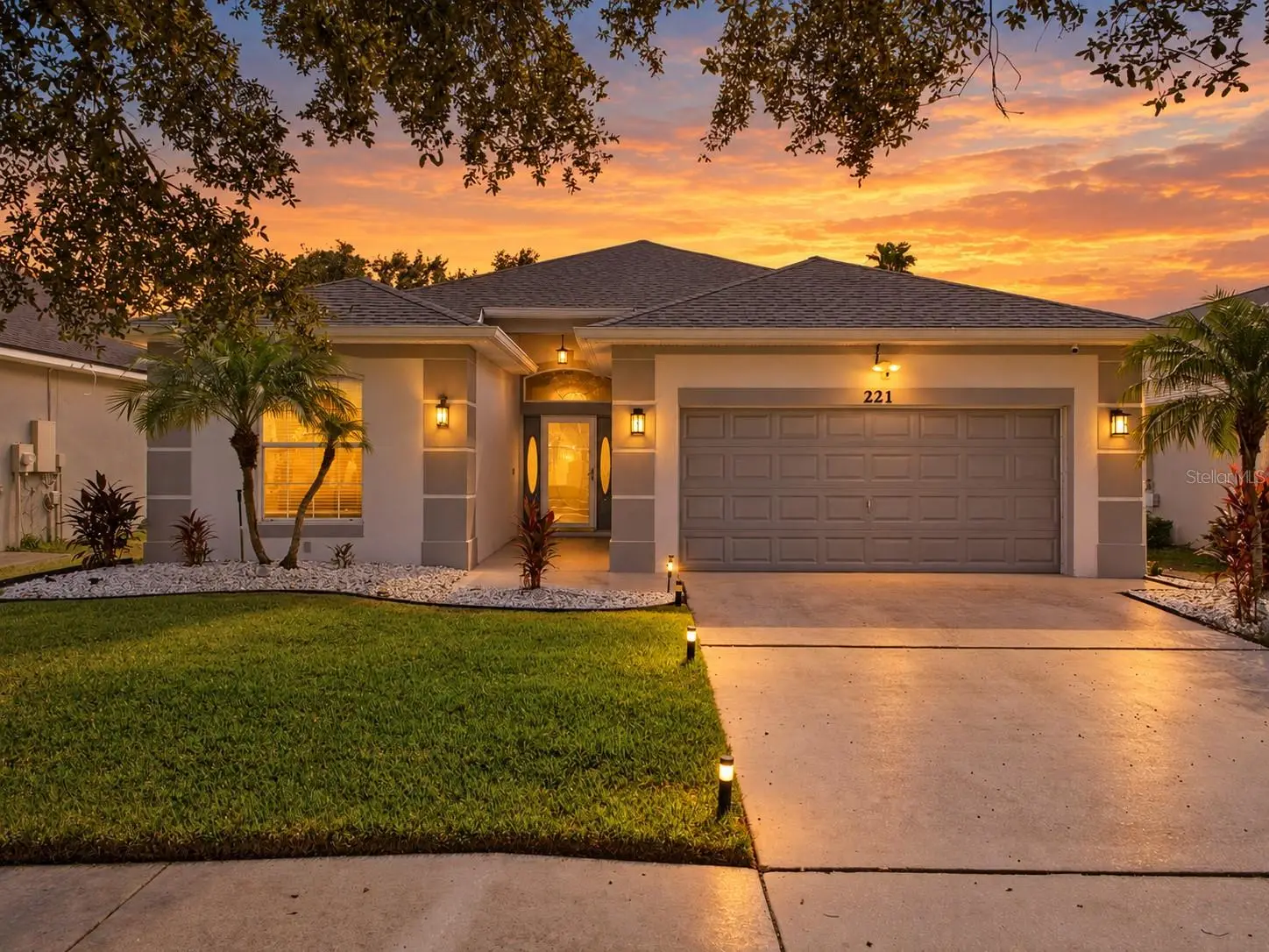 221 Westmoreland Circle, FL