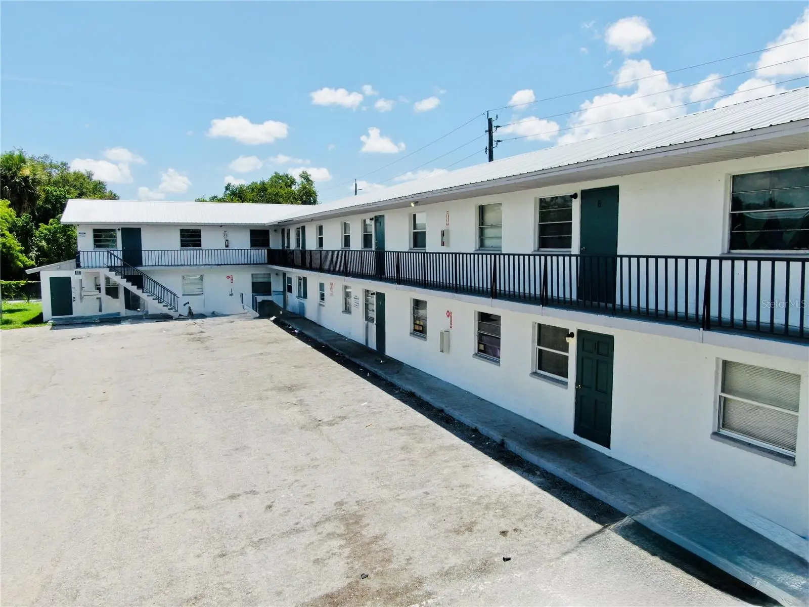 2700 Palmadelia Avenue, FL