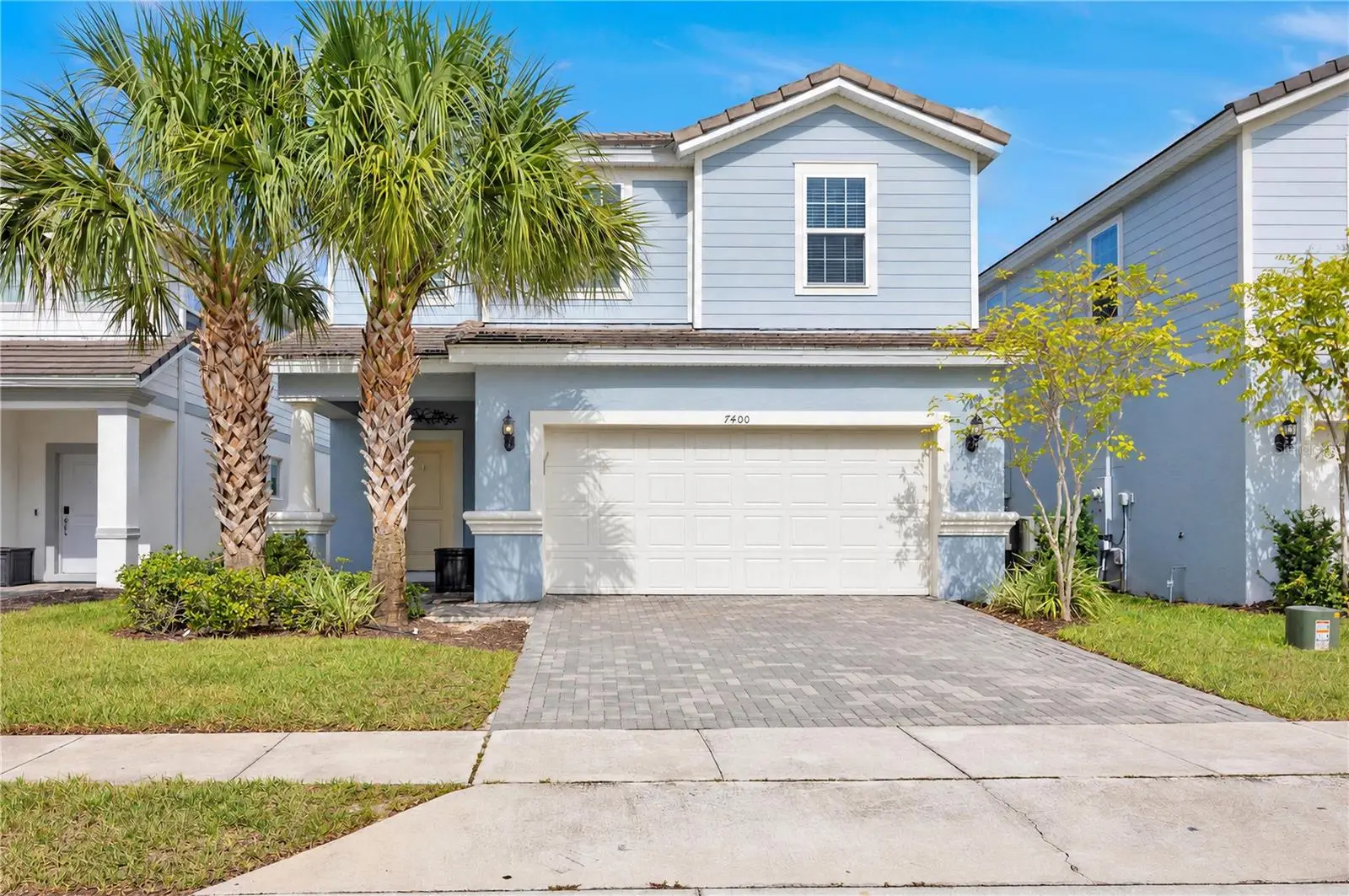 7400 Oakmoss Loop, FL
