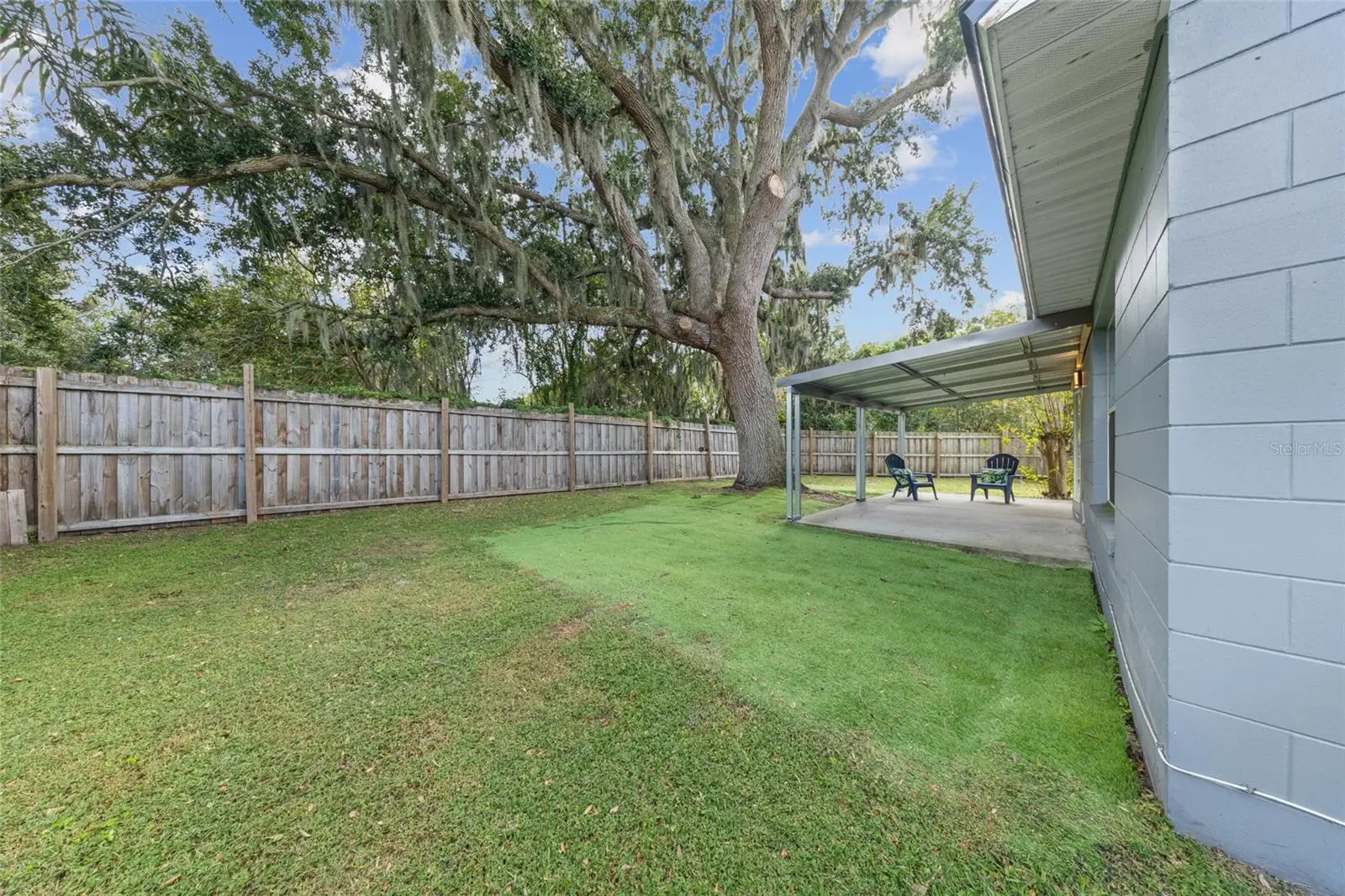 100 Kelly Circle, FL