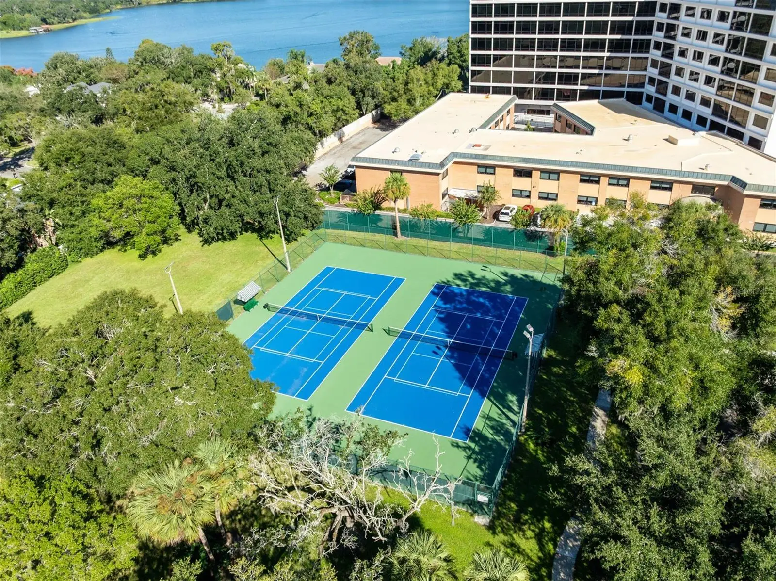 1884 Jessica Court, FL