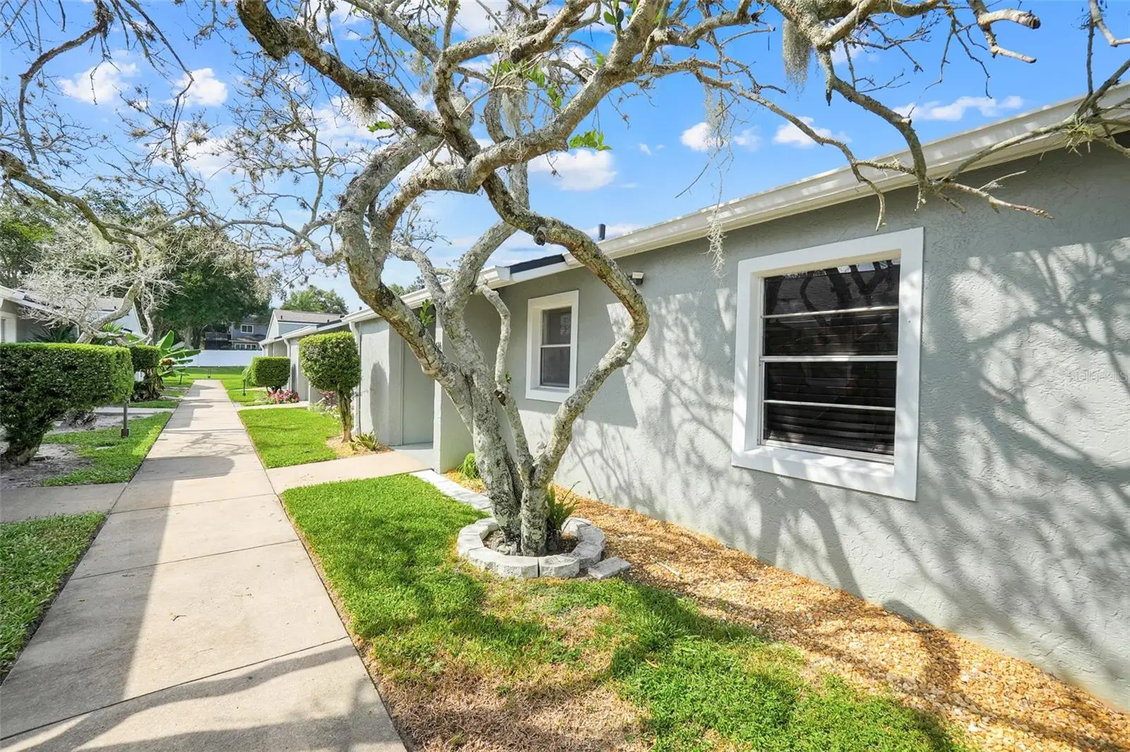 414 Dorchester Square, FL