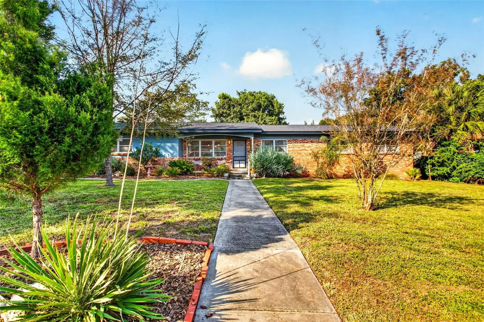 302 Park Ridge Avenue, FL
