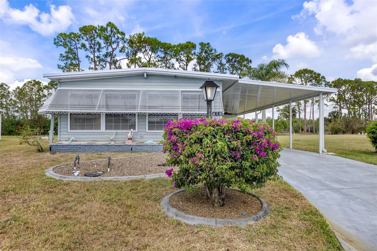 412 Vivar, FL