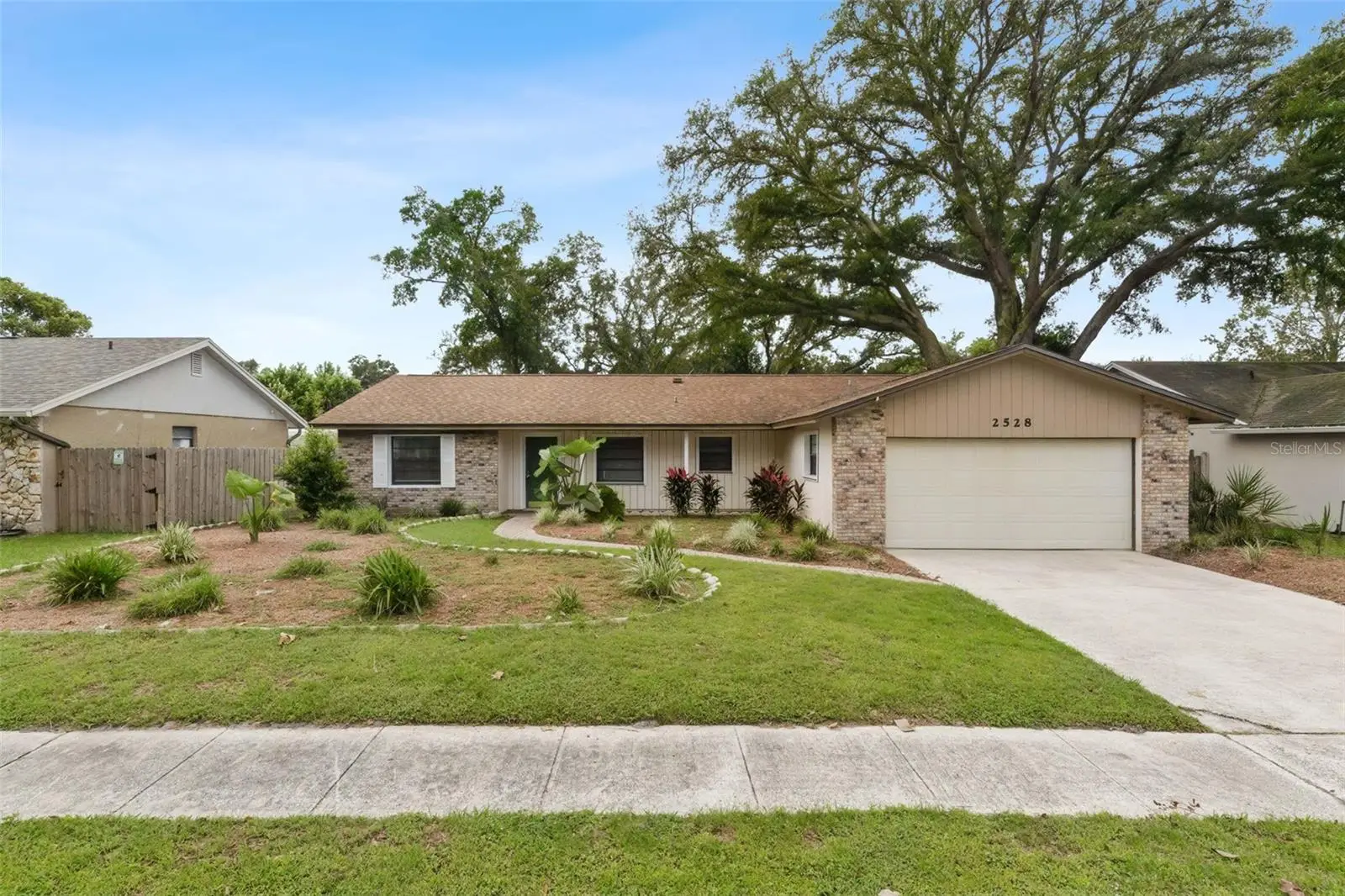 2528 Canterclub Trail, FL