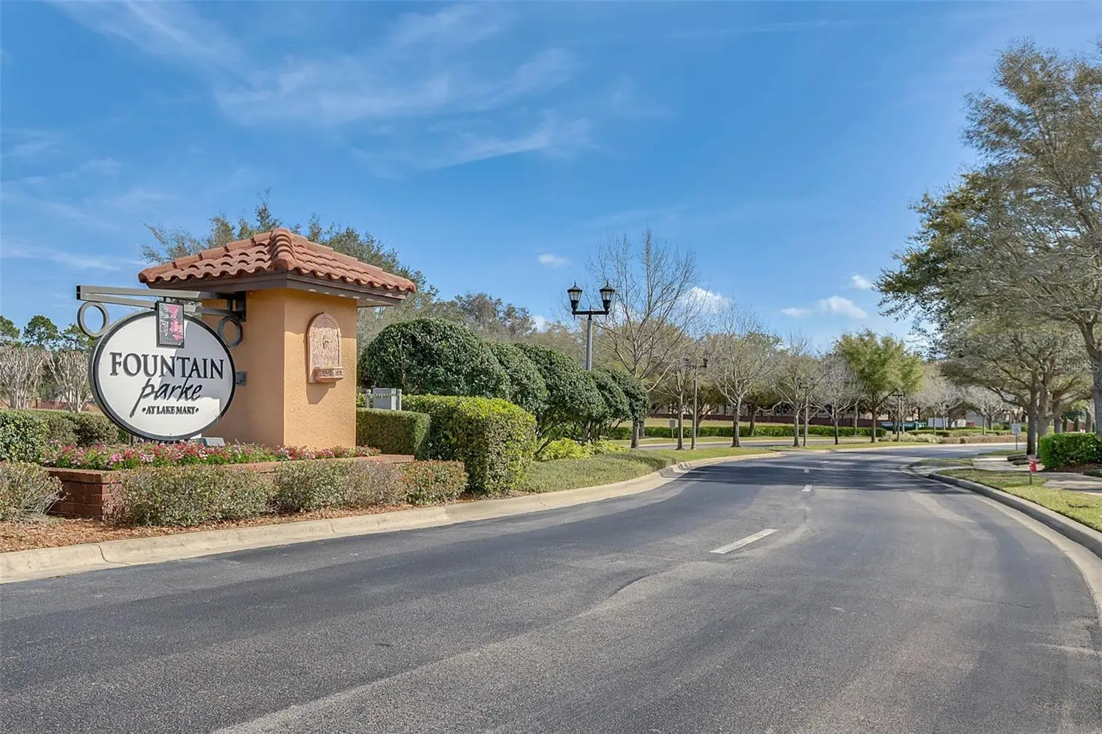900 Lobelia Drive, FL