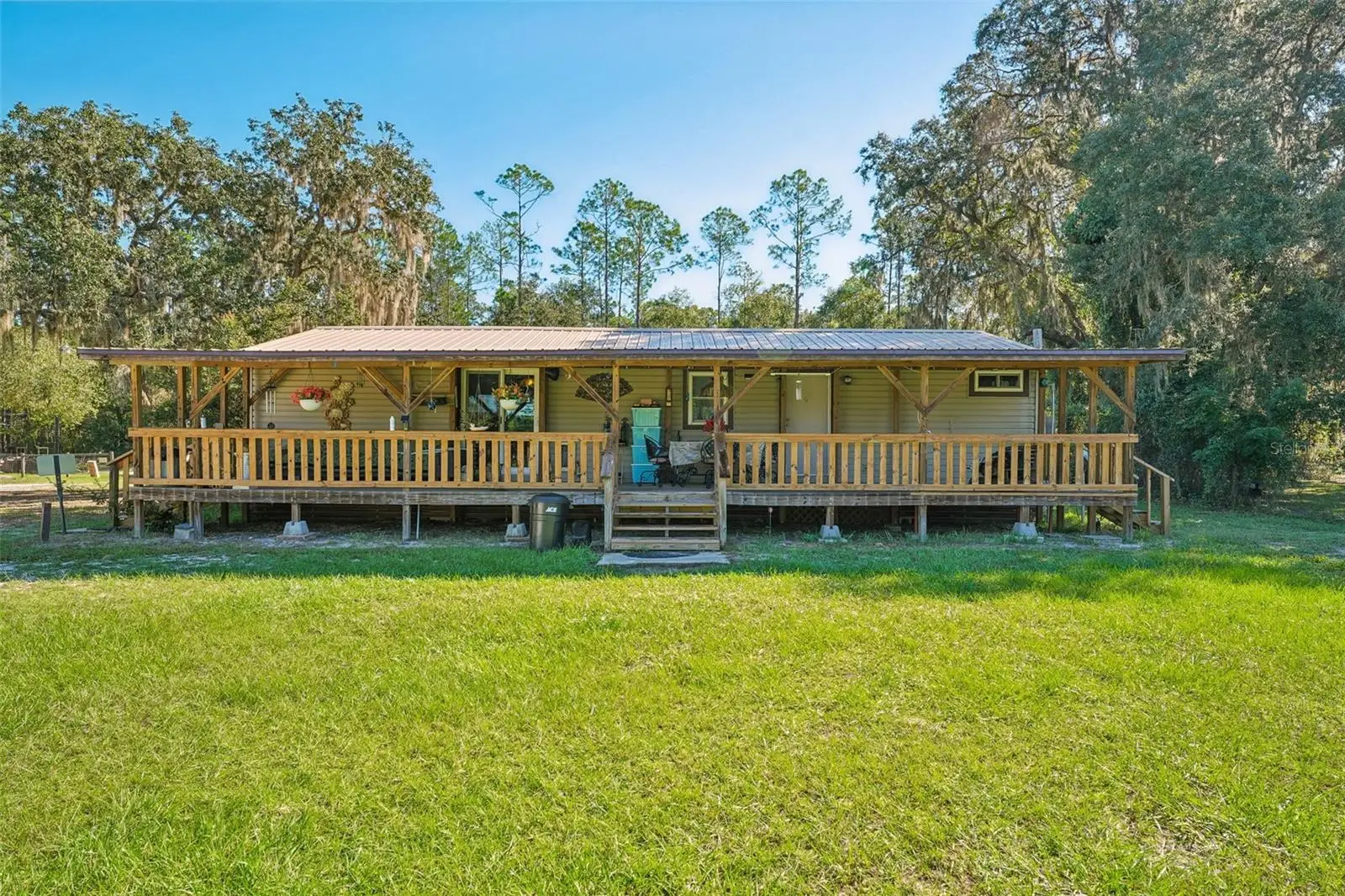 879 Cousintown Road, FL