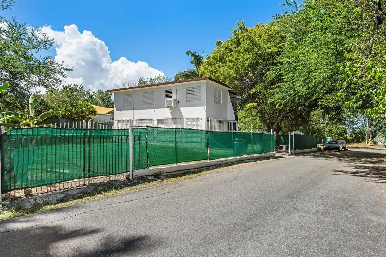 49 Trinitaria Cerro Gordo, PR