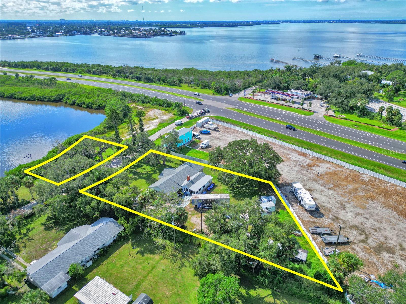 320 Bayshore Drive, FL
