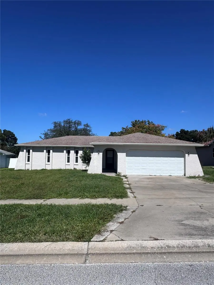 209 Leafwood Road, FL