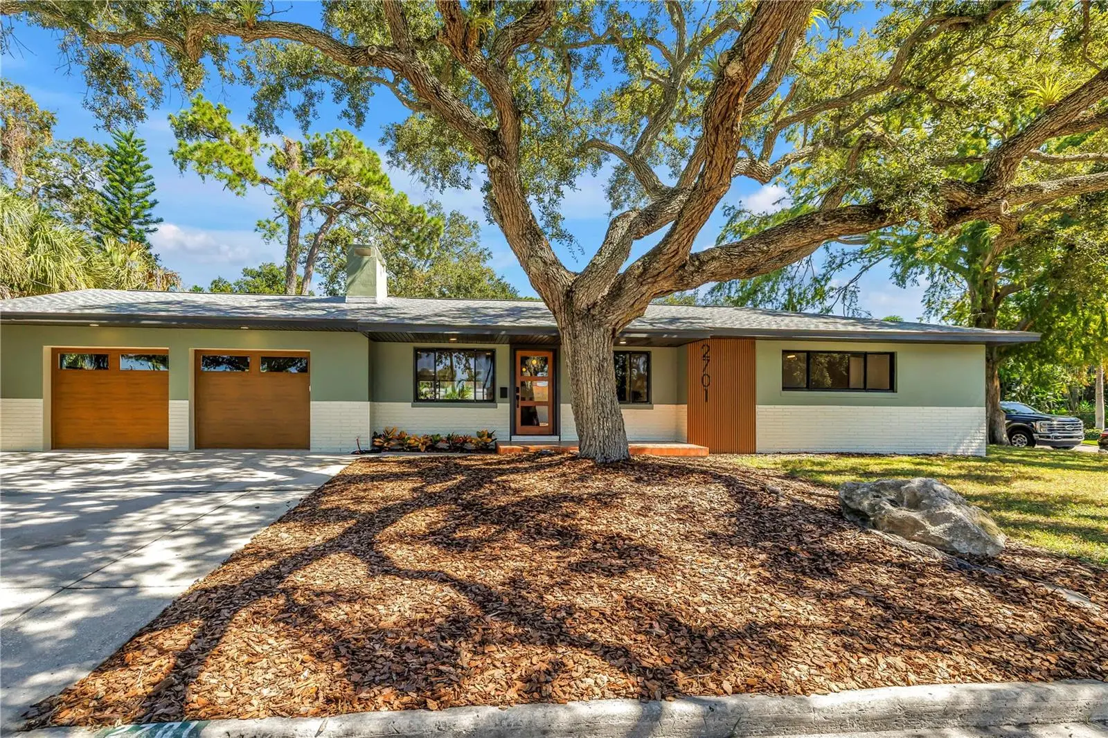 2701 Pelham Road, FL