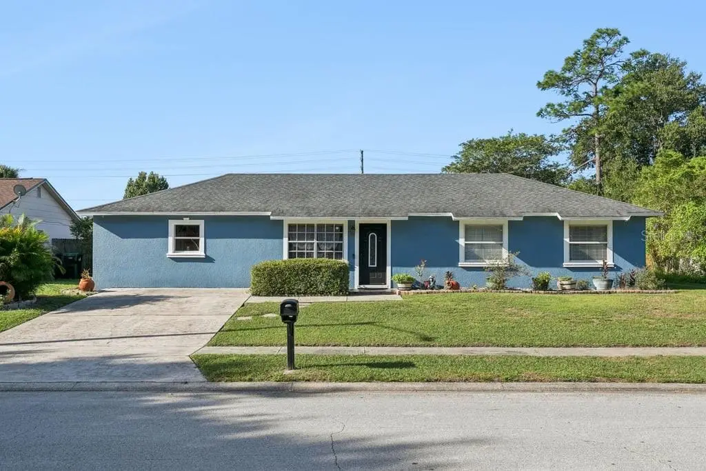 8509 Lyonia Drive, FL