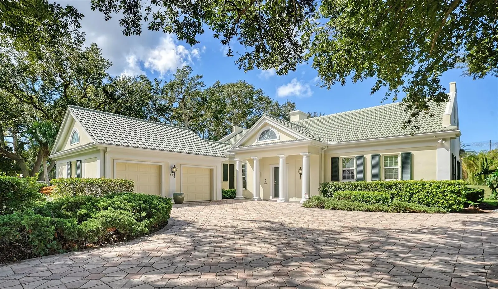 227 Saint James Park, FL