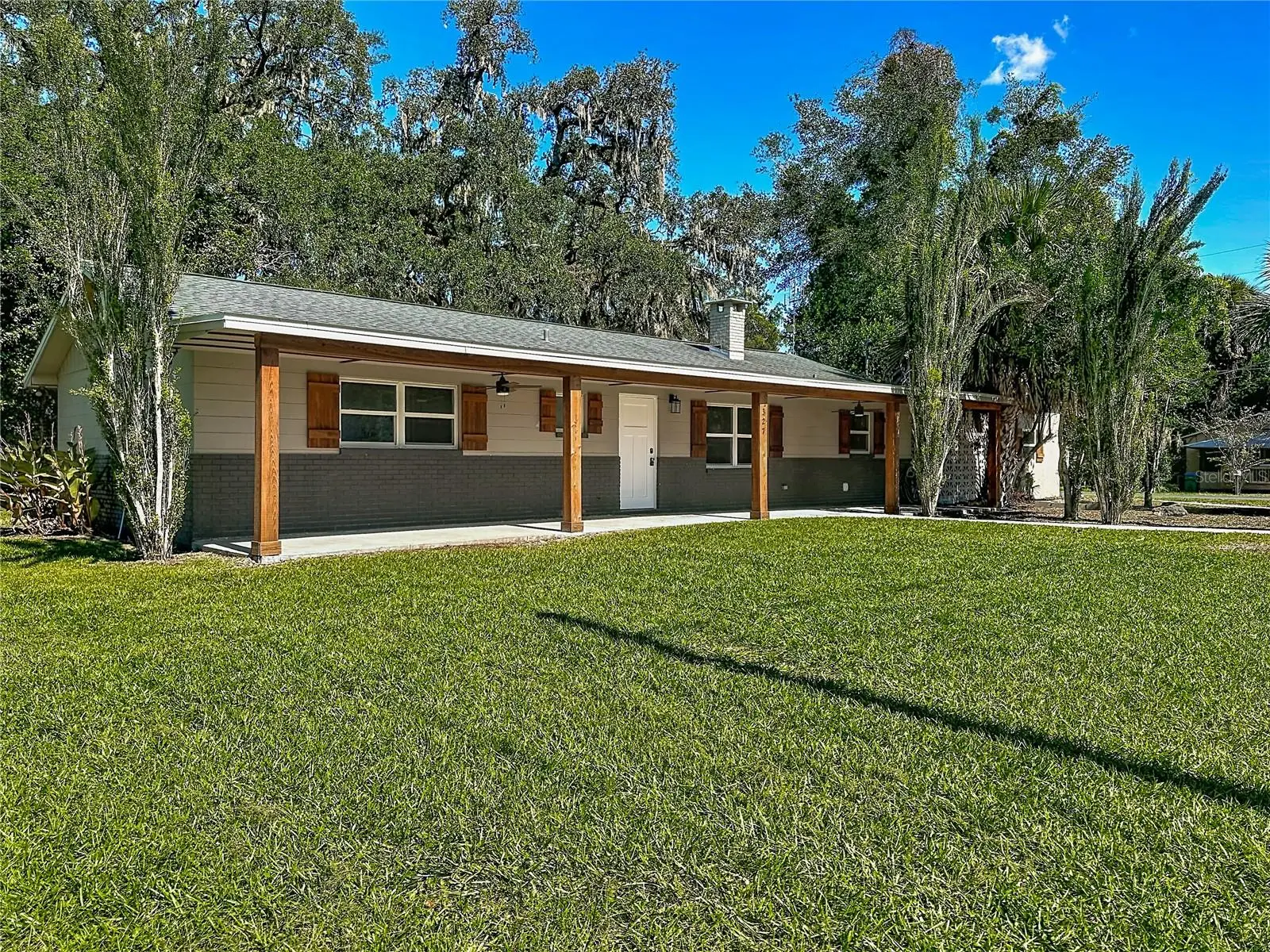 327 6th Avenue, FL