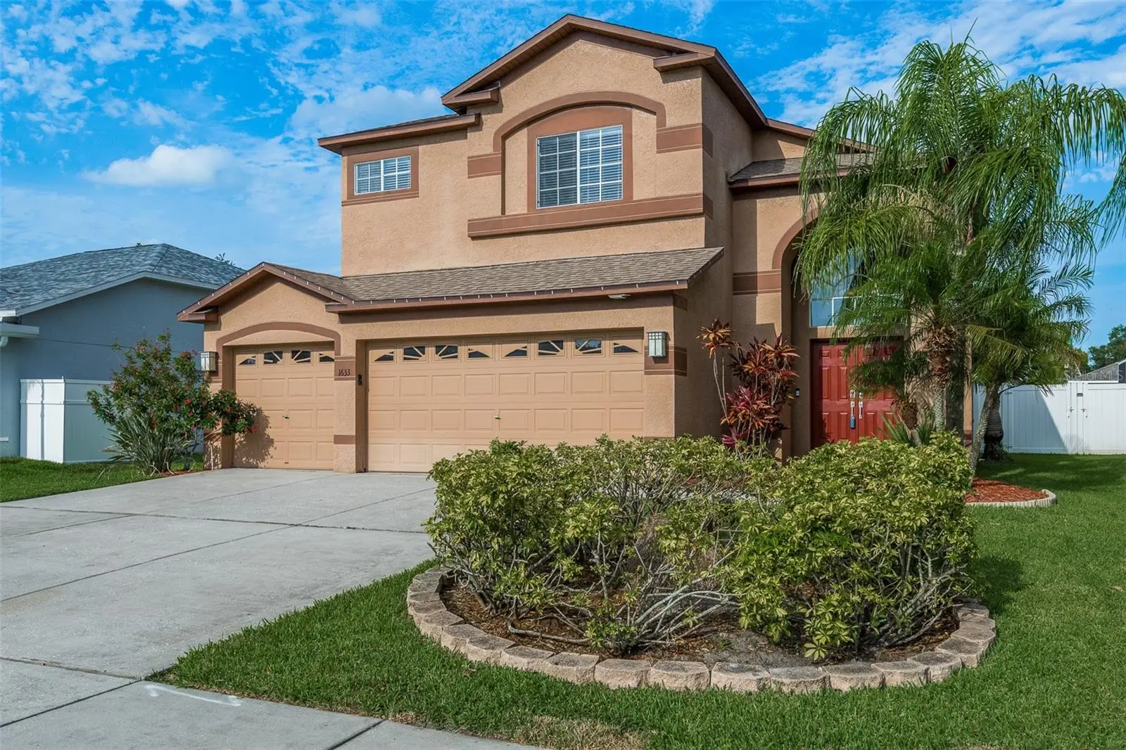 1633 Shady Oaks Drive, FL