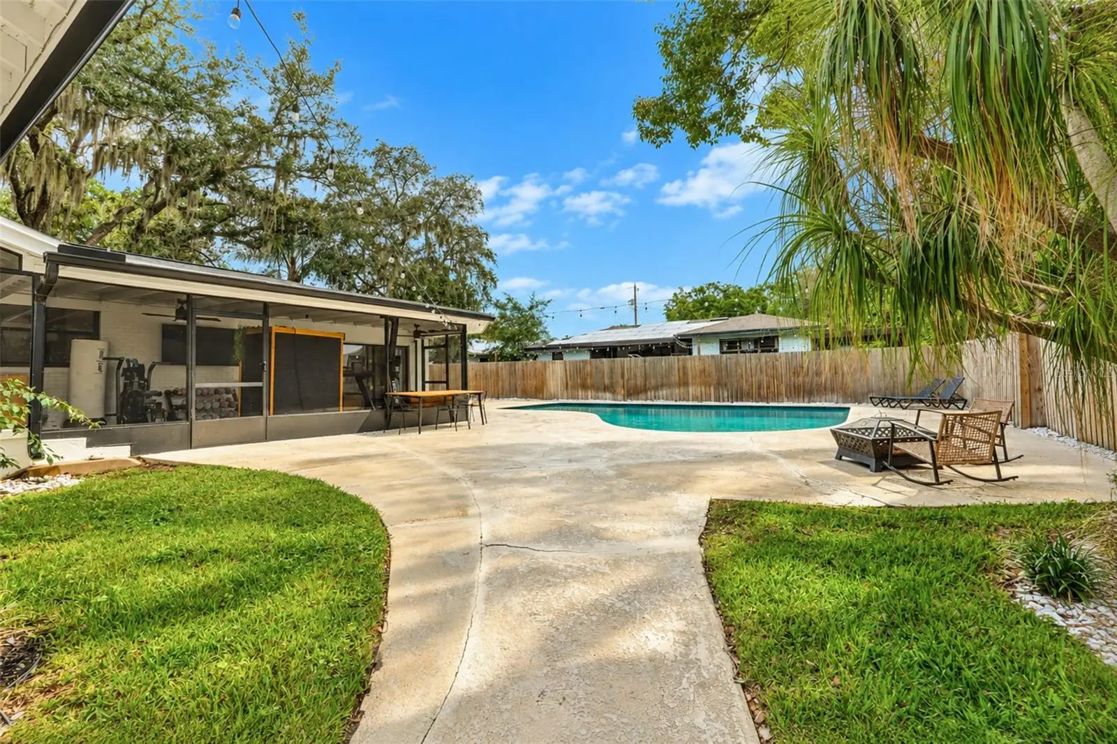 389 Sultana Lane, FL
