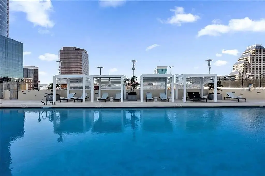 150 Robinson Street, FL