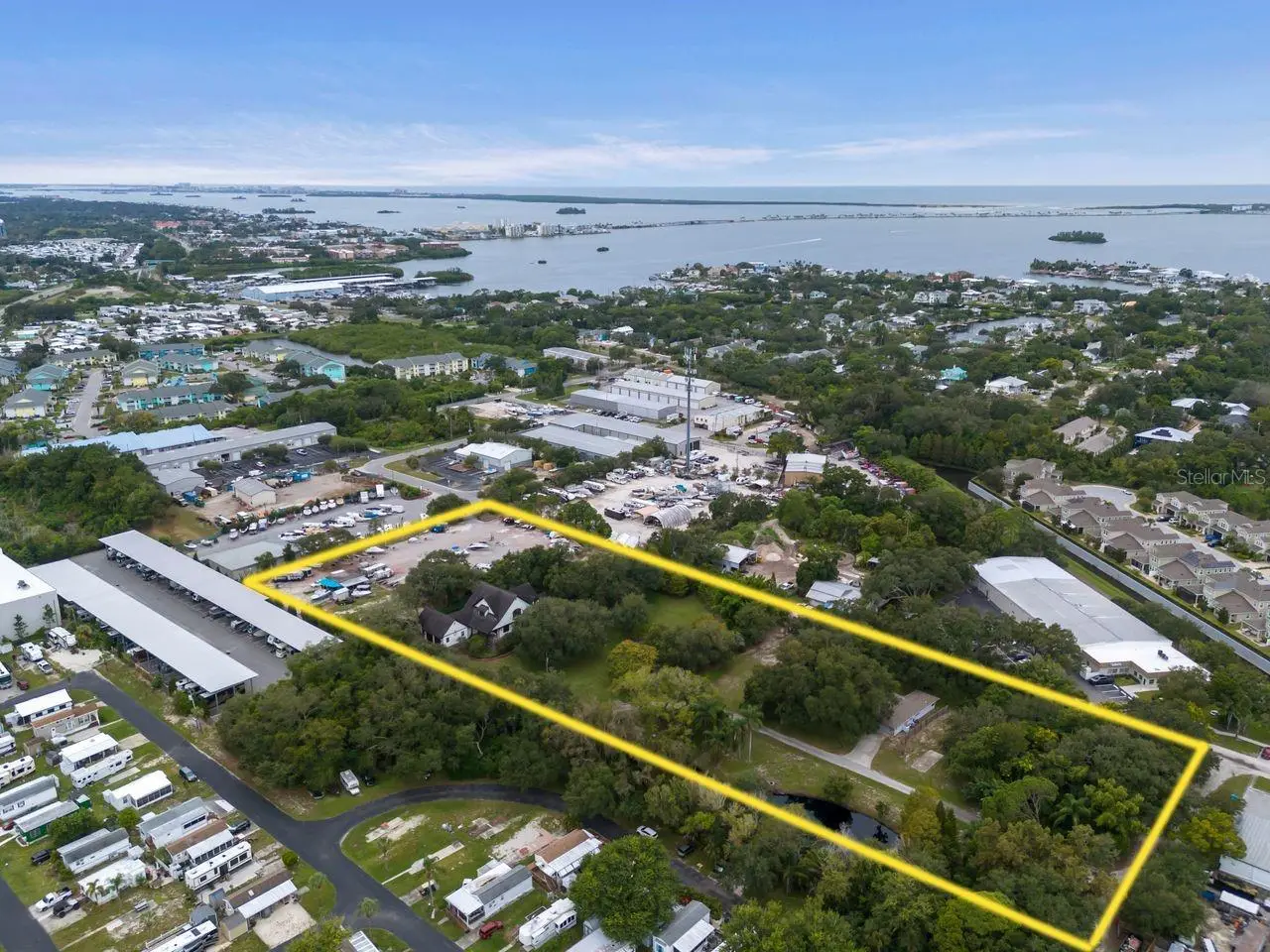 109 Old Oak Lane, FL
