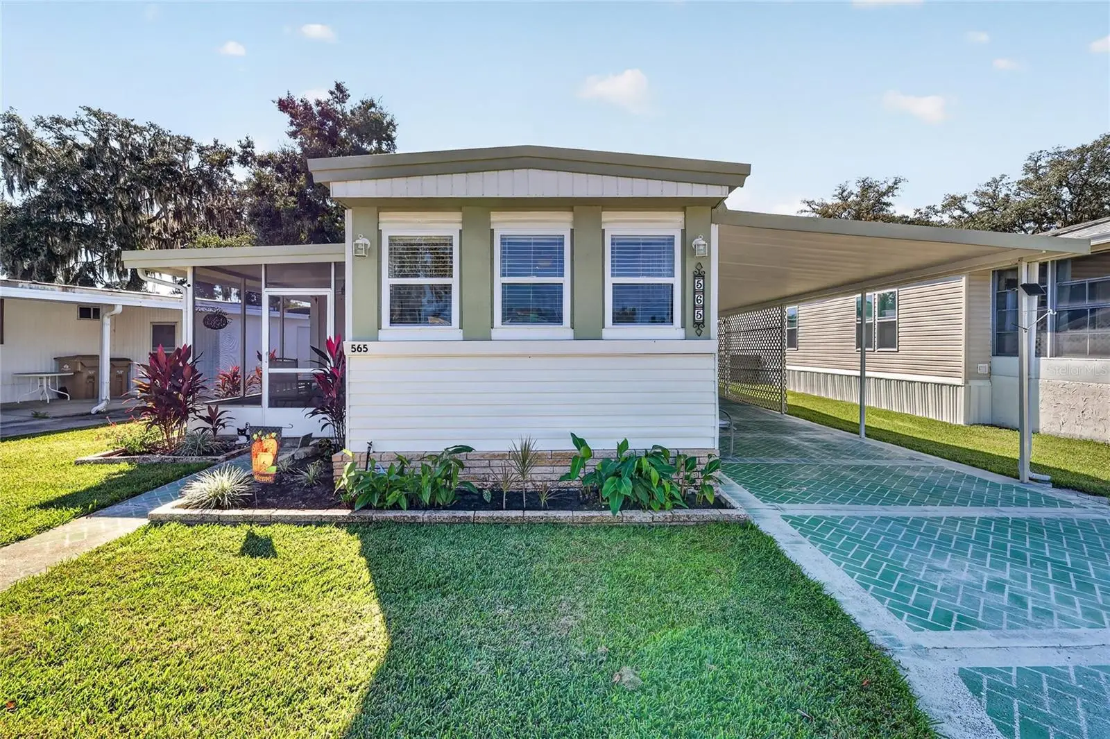 565 Tammi Drive, FL