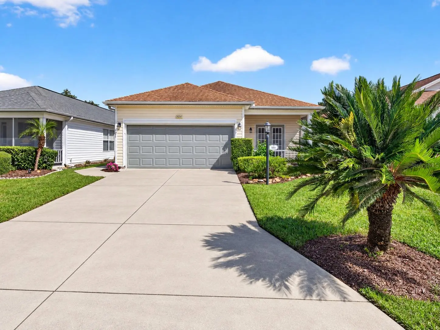 25247 Cranes Roost Circle, FL