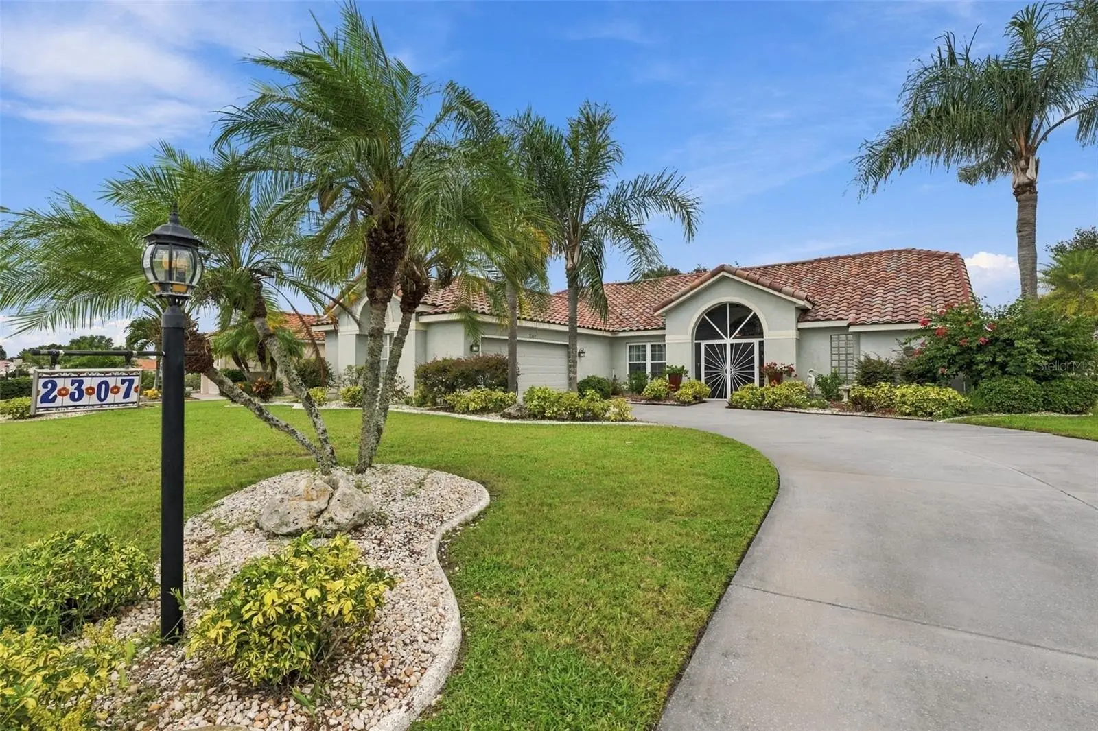2307 Platinum Drive, FL