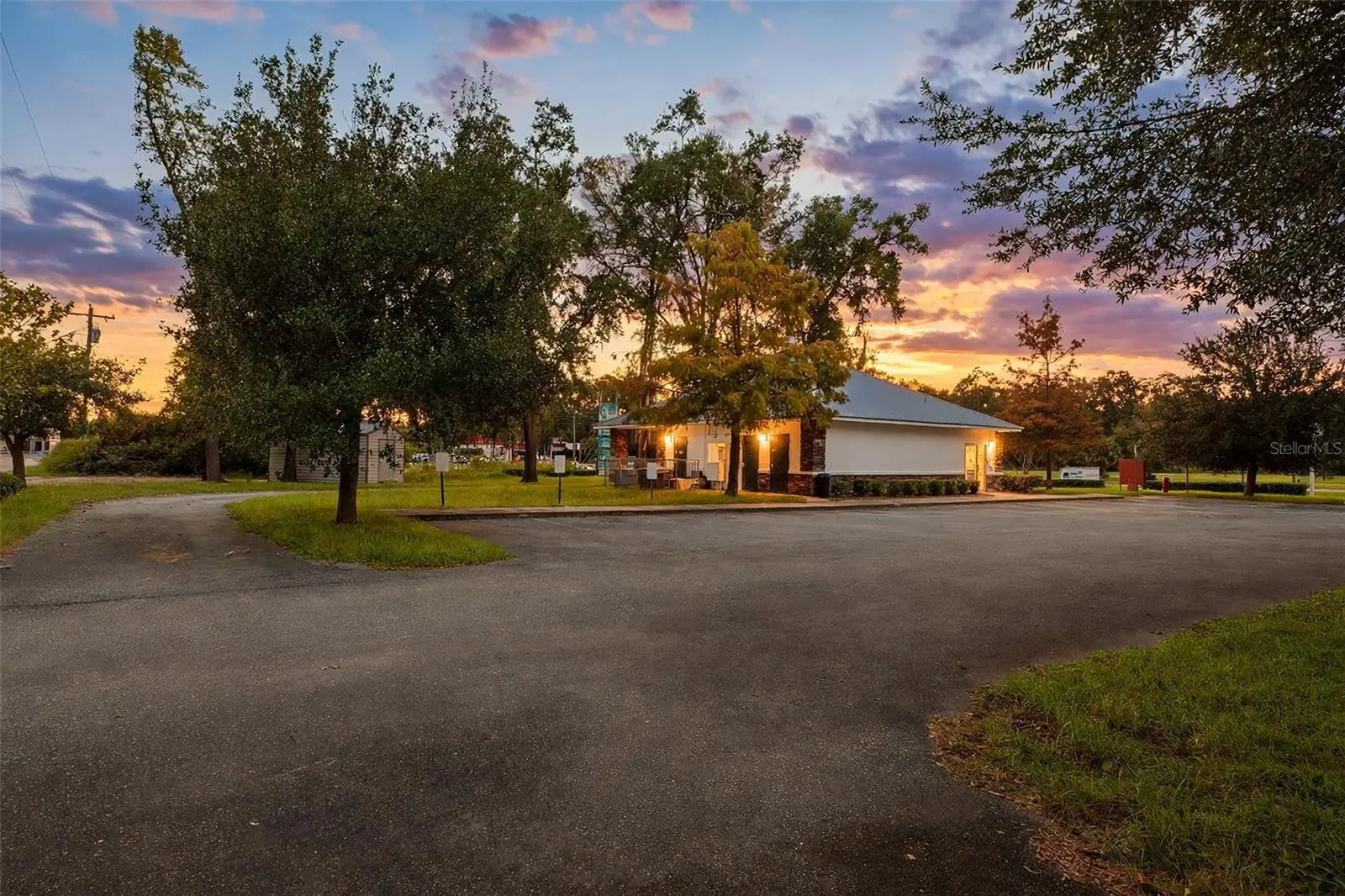 1708 Young Boulevard, FL