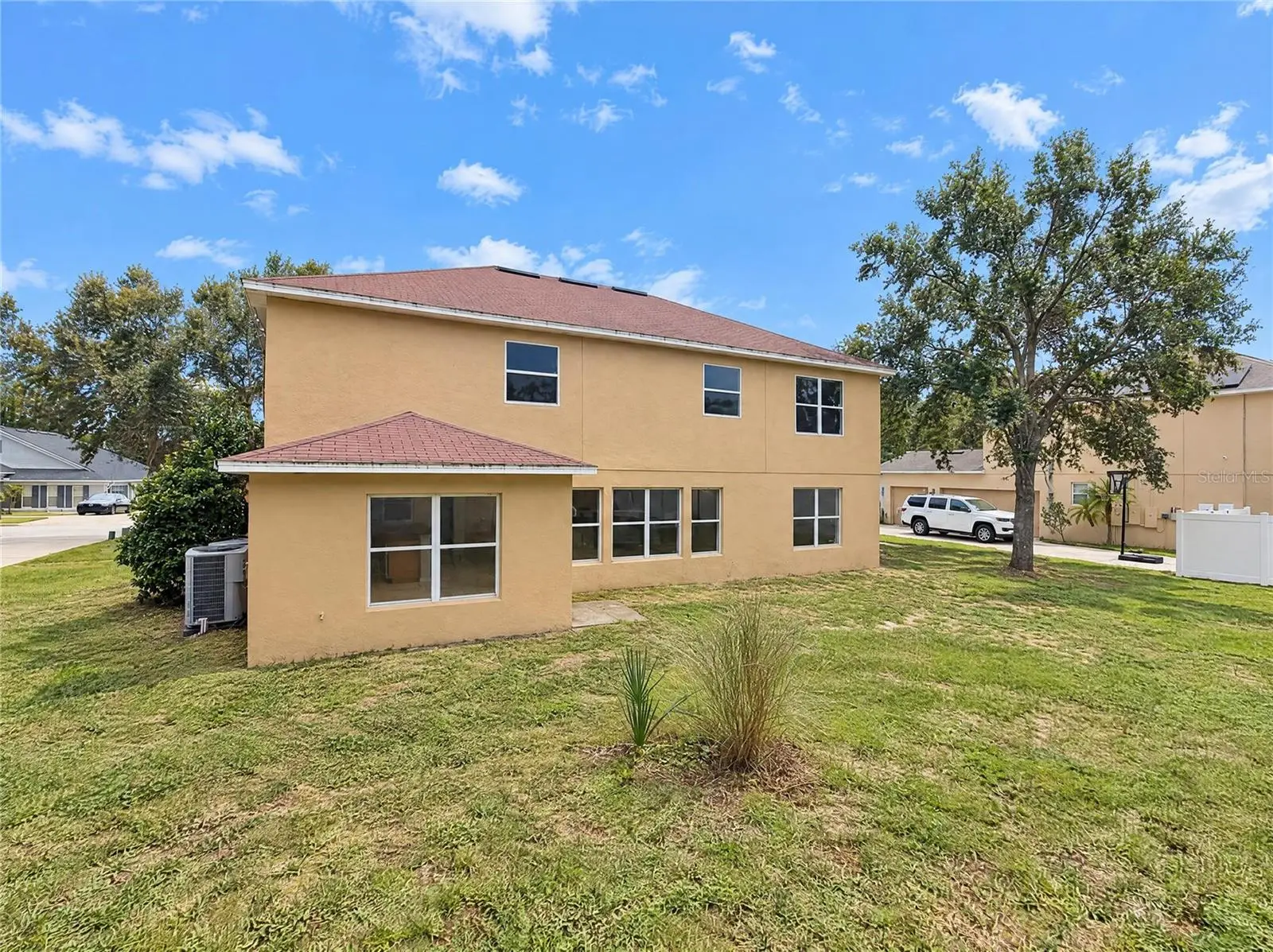 2474 Mallow Oak Court, FL
