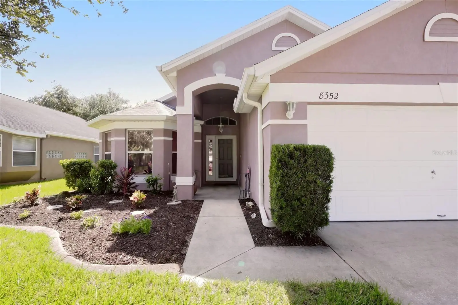 8352 Lake Amhurst Trail, FL