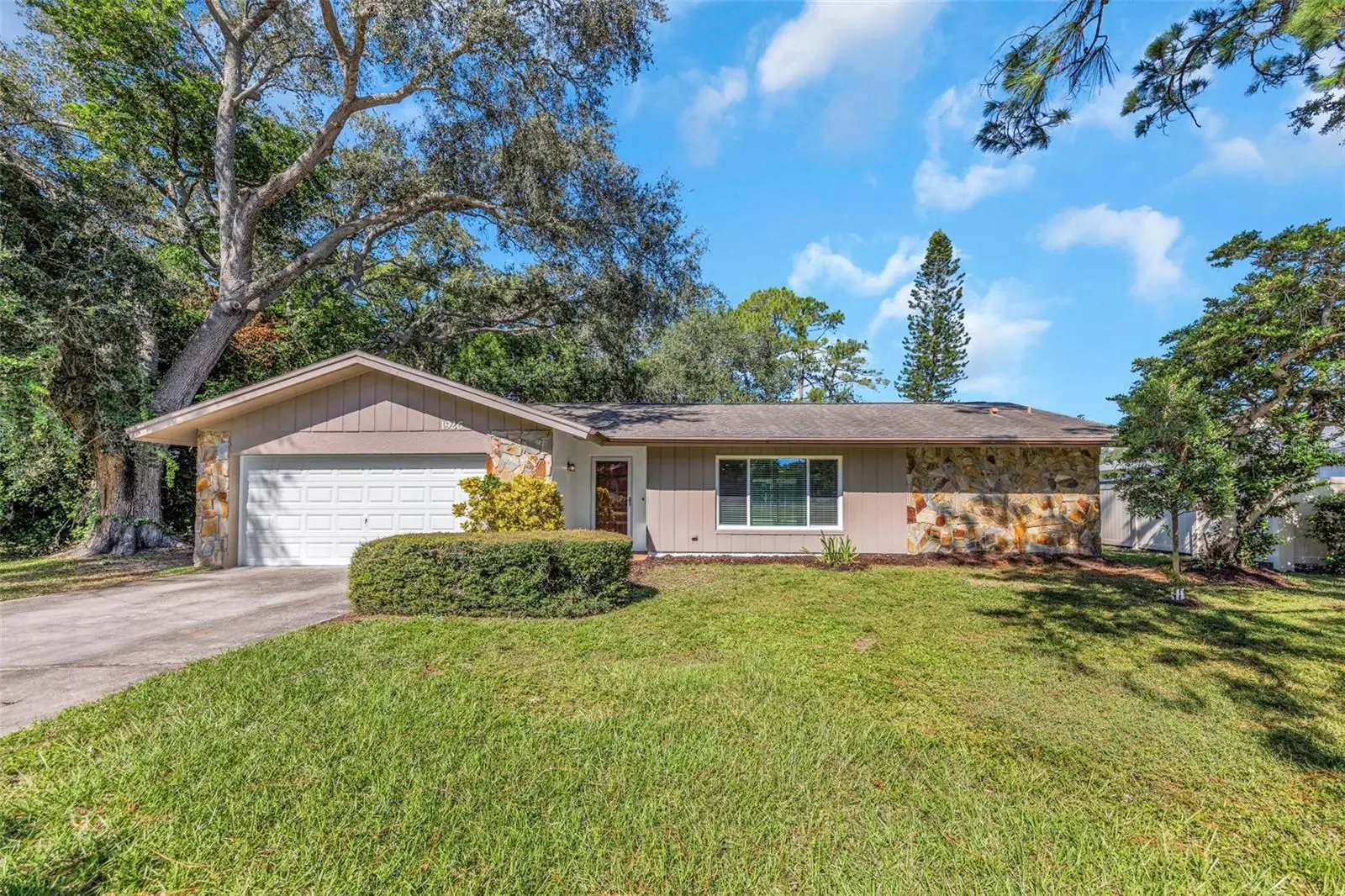 1926 Brae Moor Drive, FL