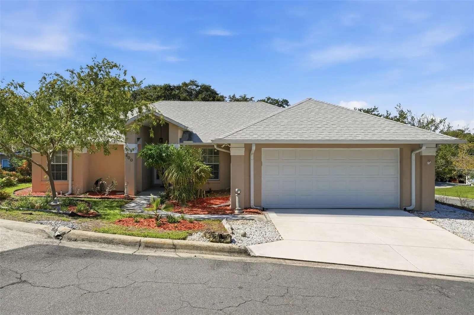 600 Huron Place, FL