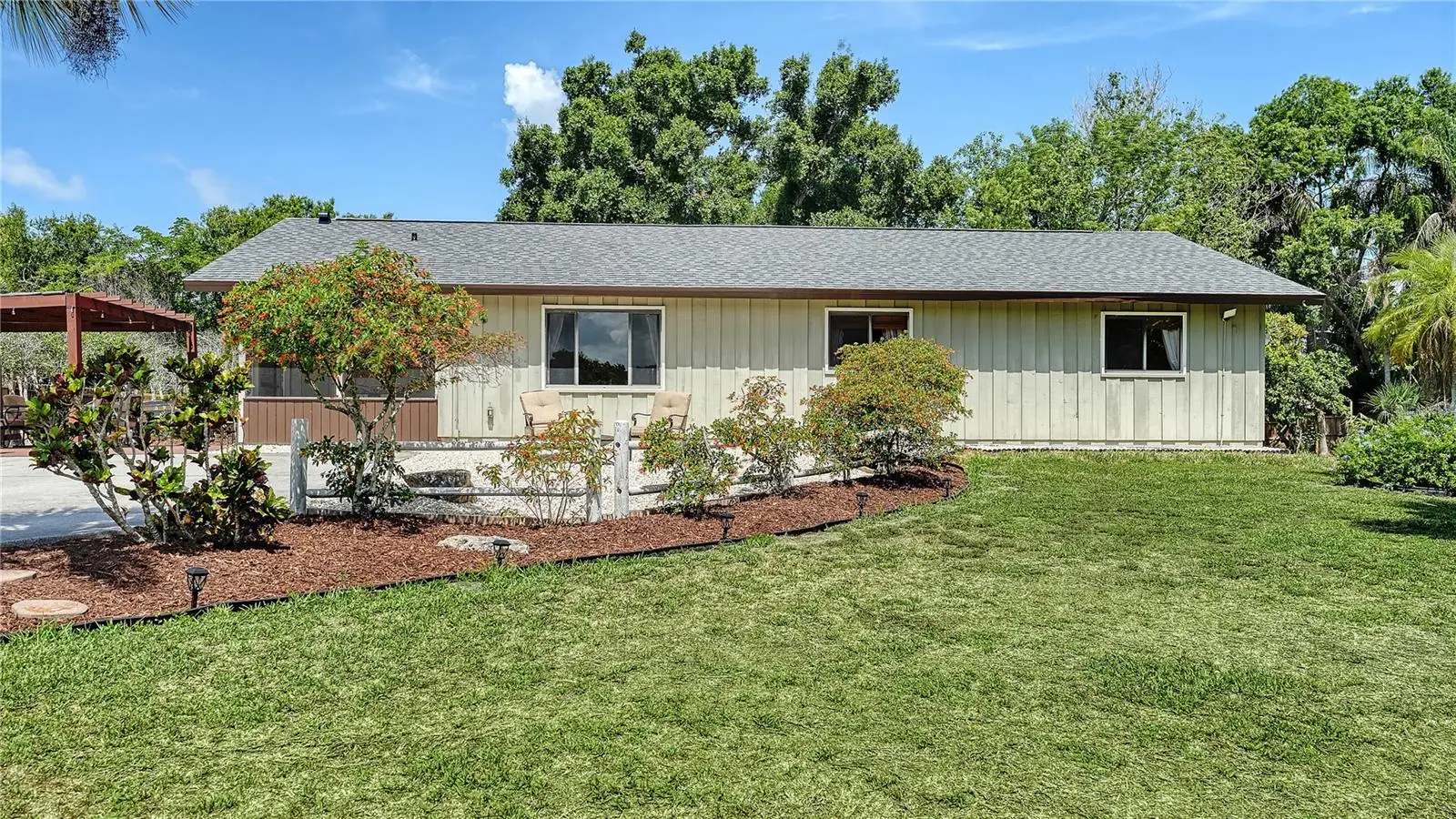 4842 + Lot 8 & 9 Nutmeg Avenue, FL