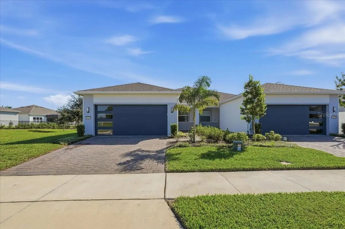 13537 Splashing Isla Drive, FL