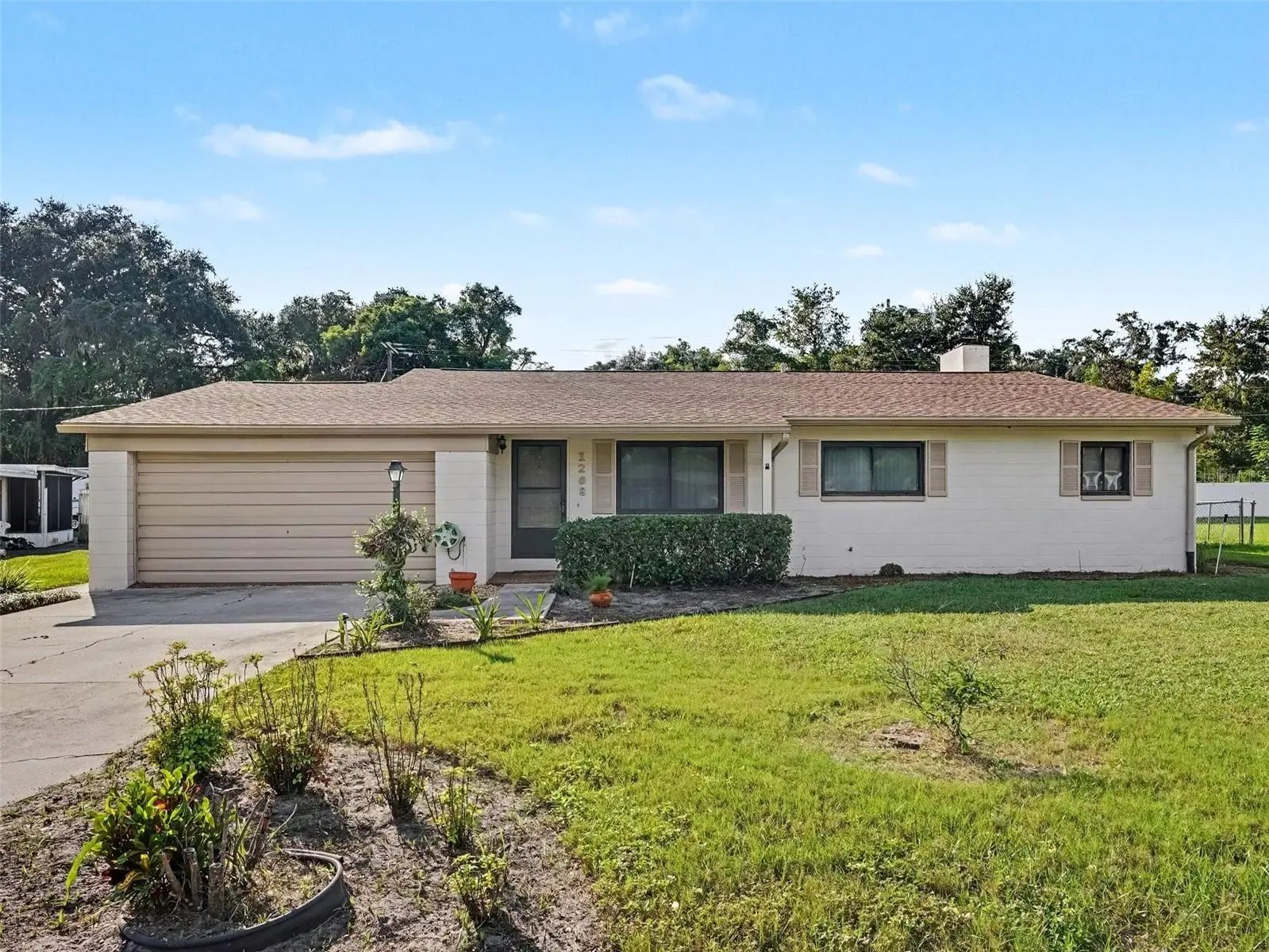1208 Pleasant Place, FL