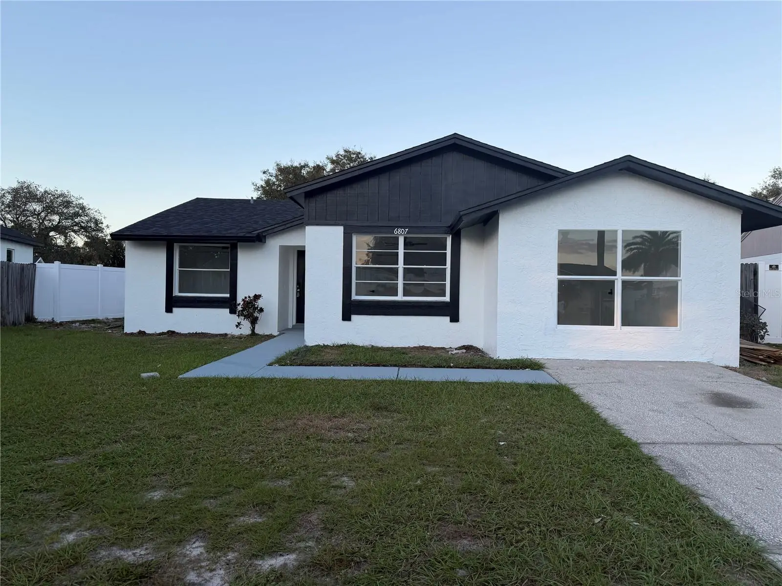 6807 White Cliffs Way, FL