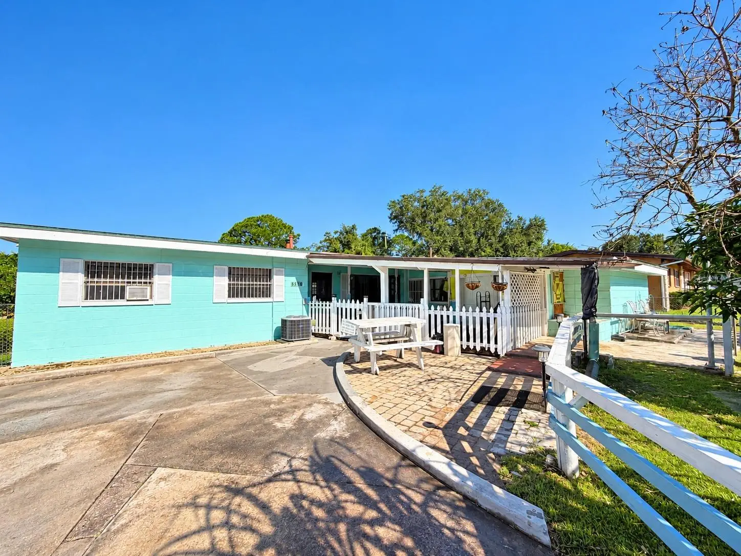 5117 Washington Street, FL