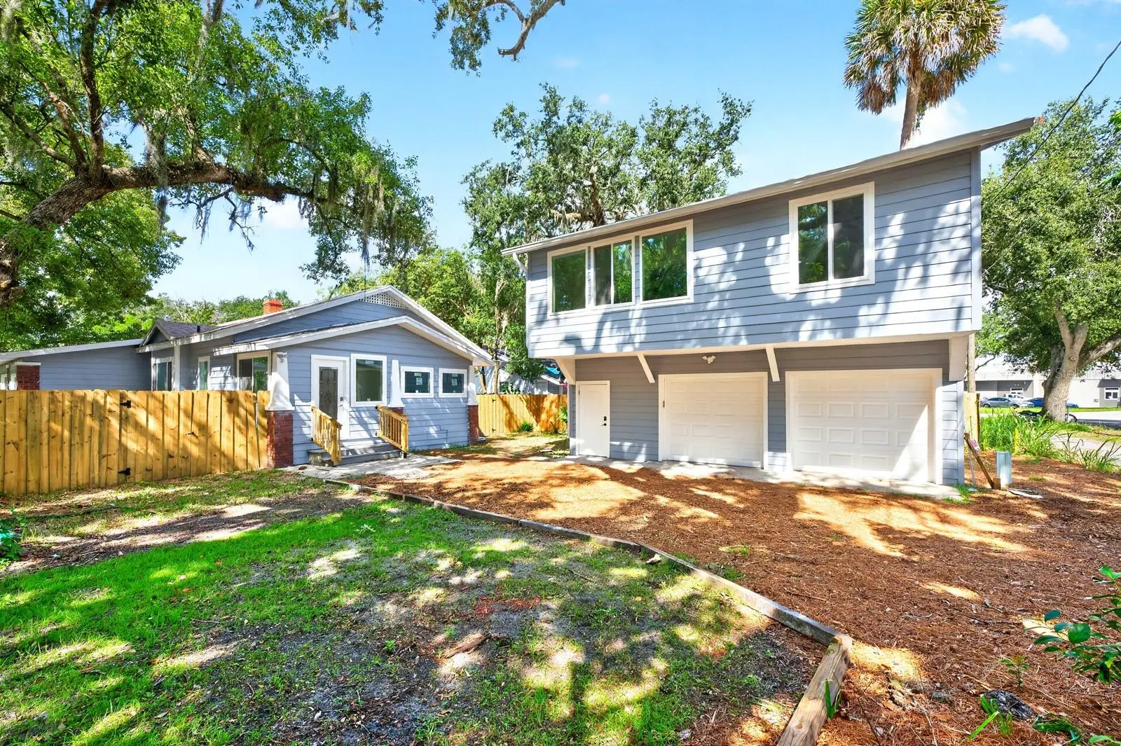 211 Maple Avenue, FL