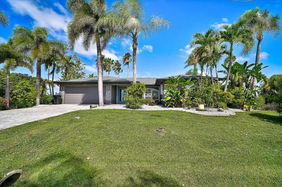 8877 Calumet Boulevard, FL