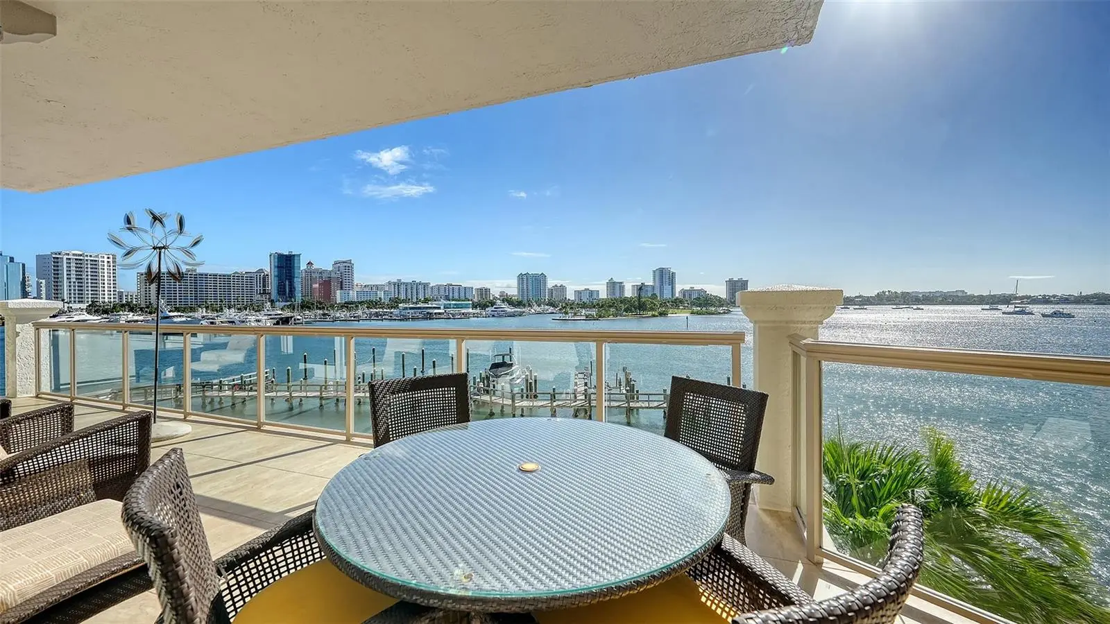 464 Golden Gate Point, FL