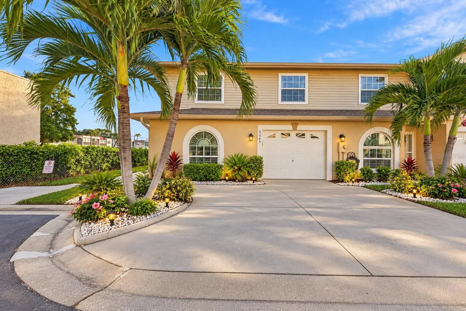 9049 Antigua Drive, FL