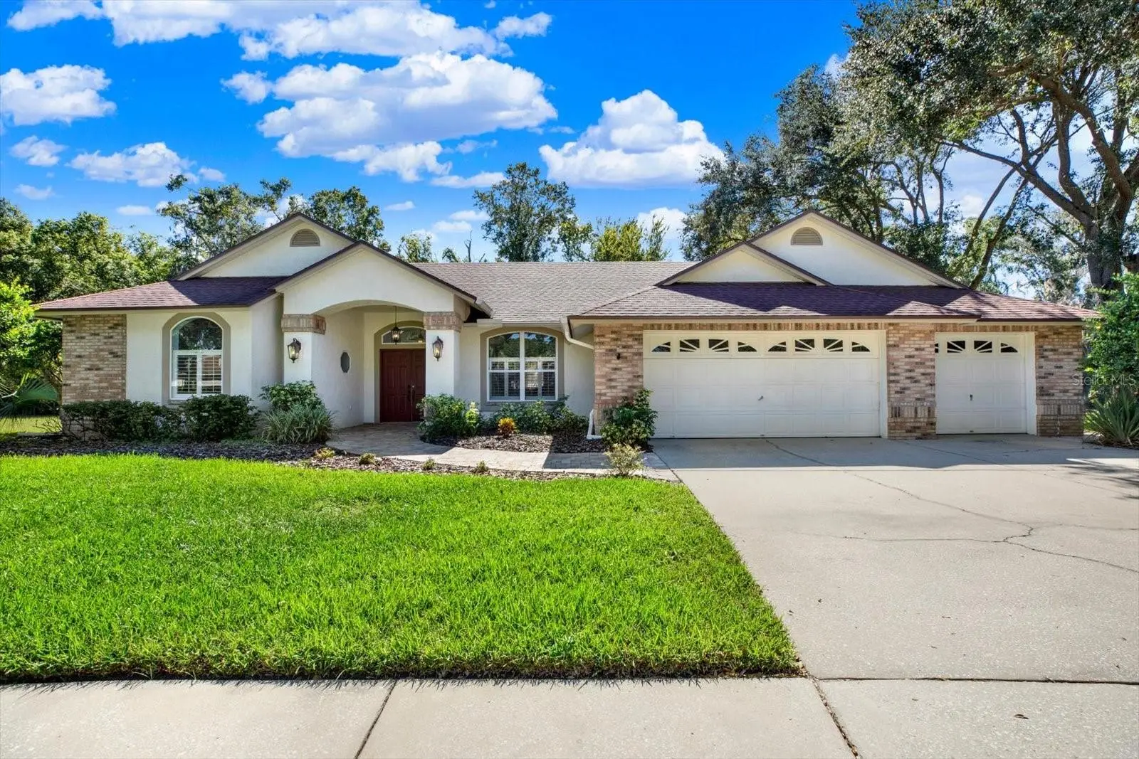 507 Surrey Lane, FL