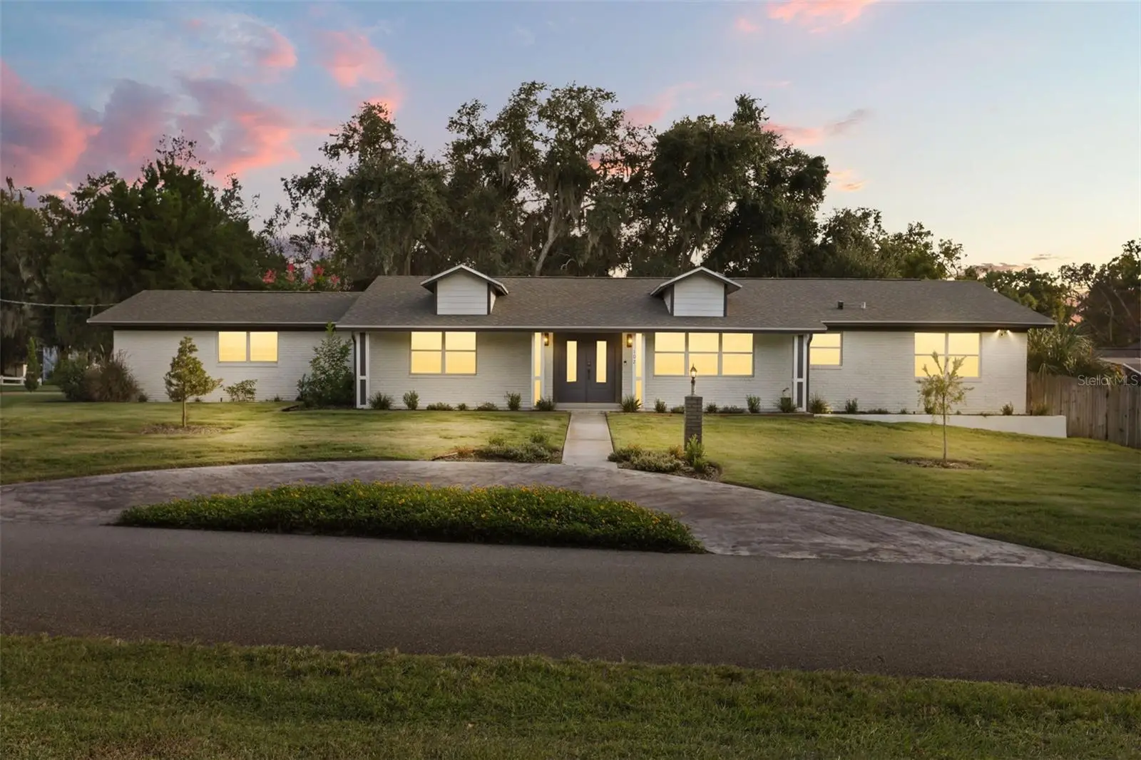 102 Linda Lane, FL