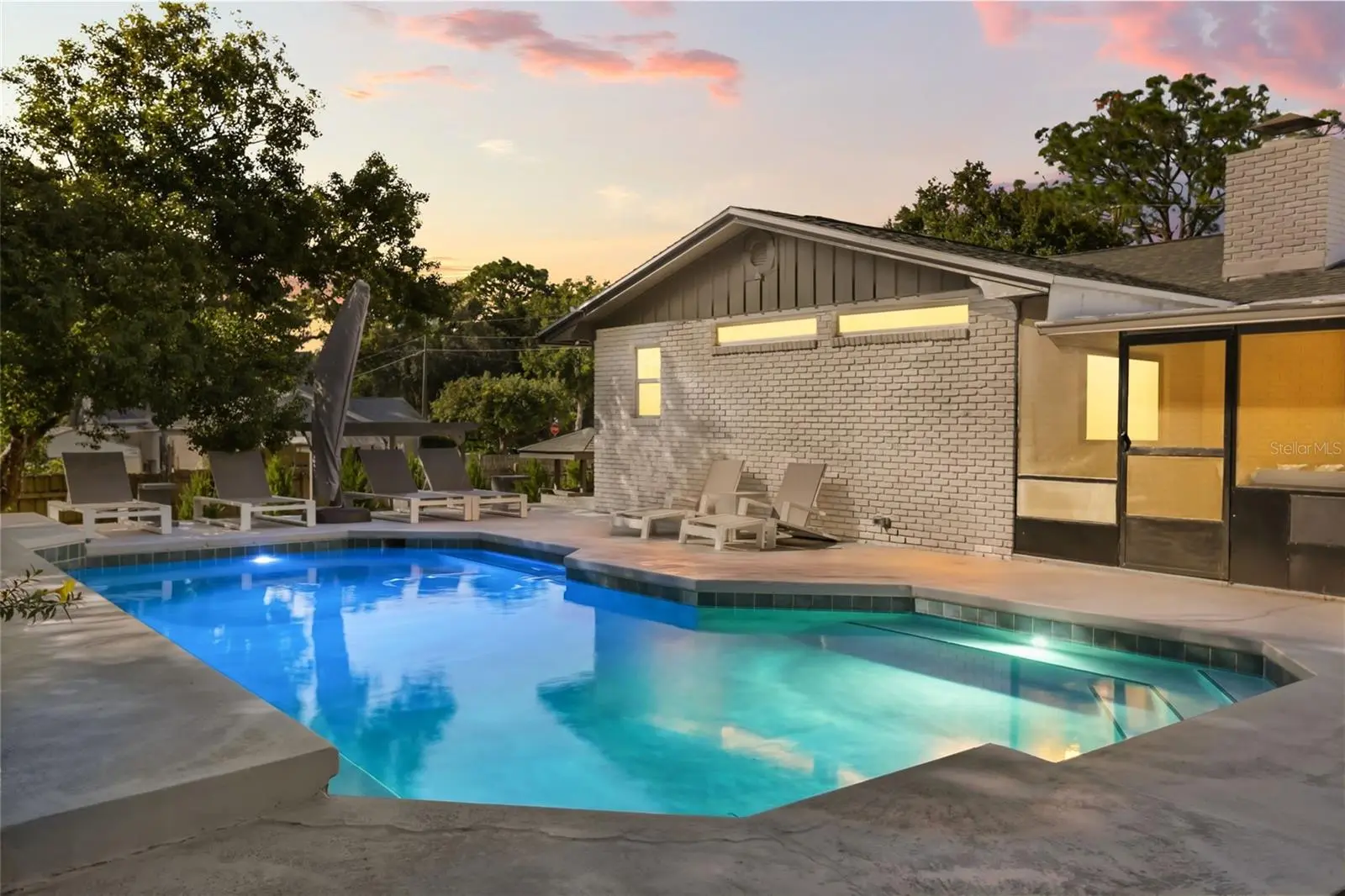102 Linda Lane, FL