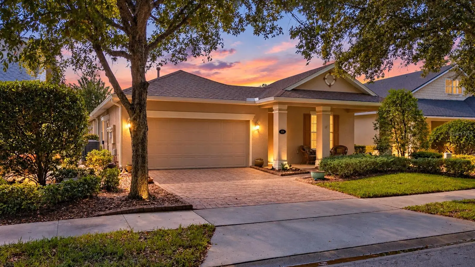 1594 Lincolnshire Drive, FL