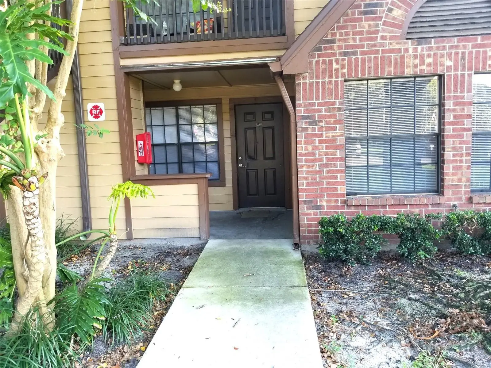 380 Lake Meade Court, FL