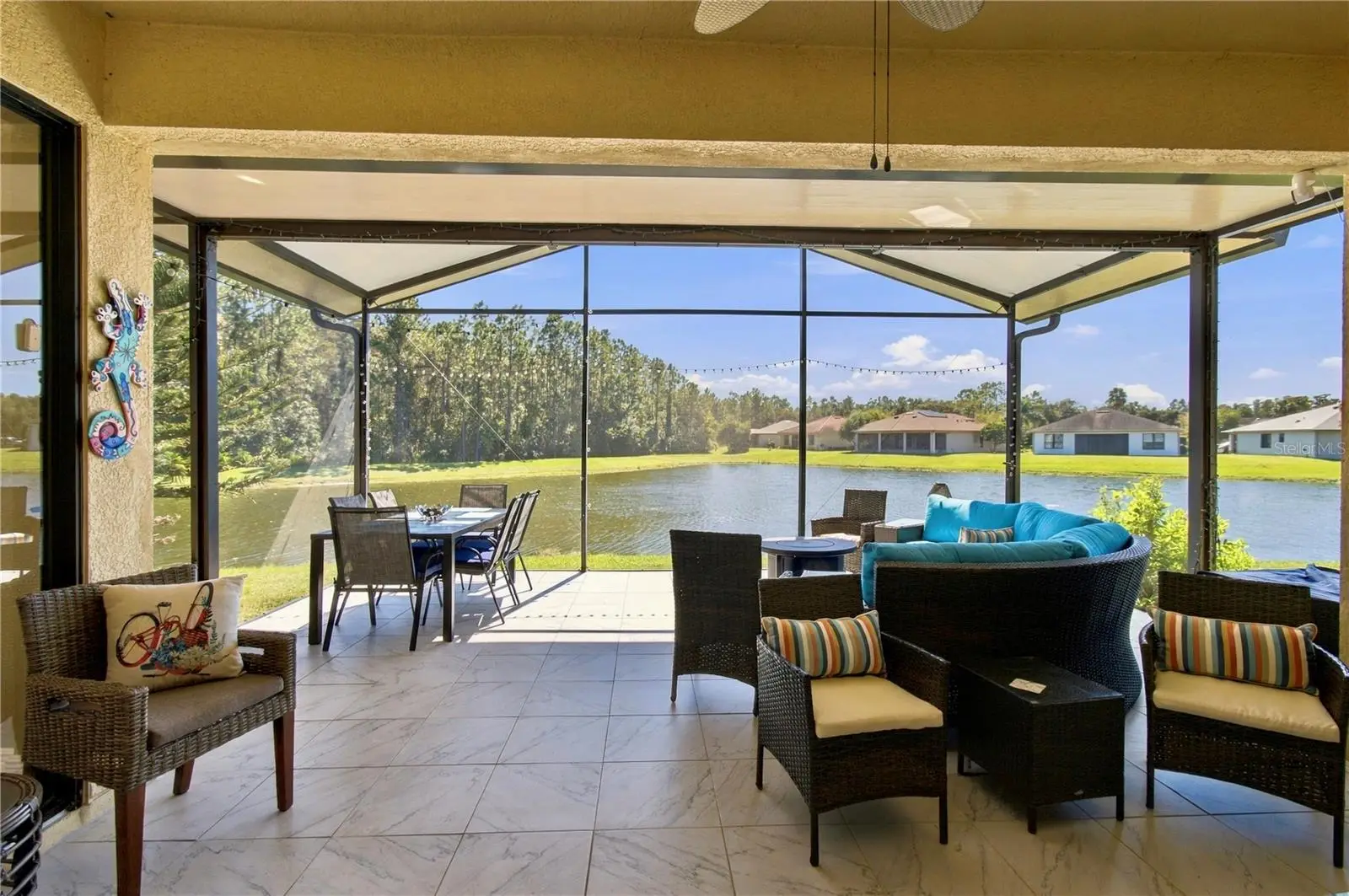318 La Jolla Ln, FL