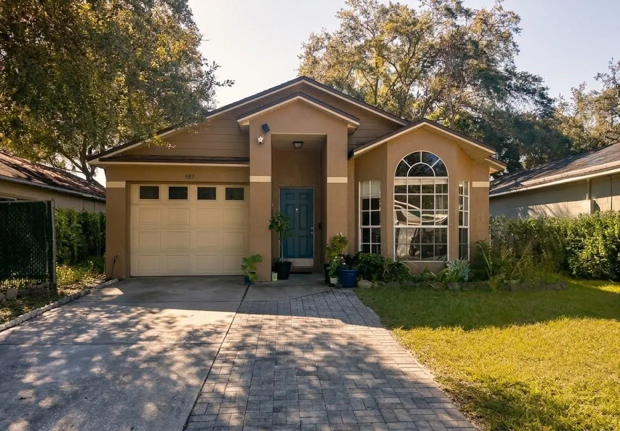 989 Hamlet Court, FL