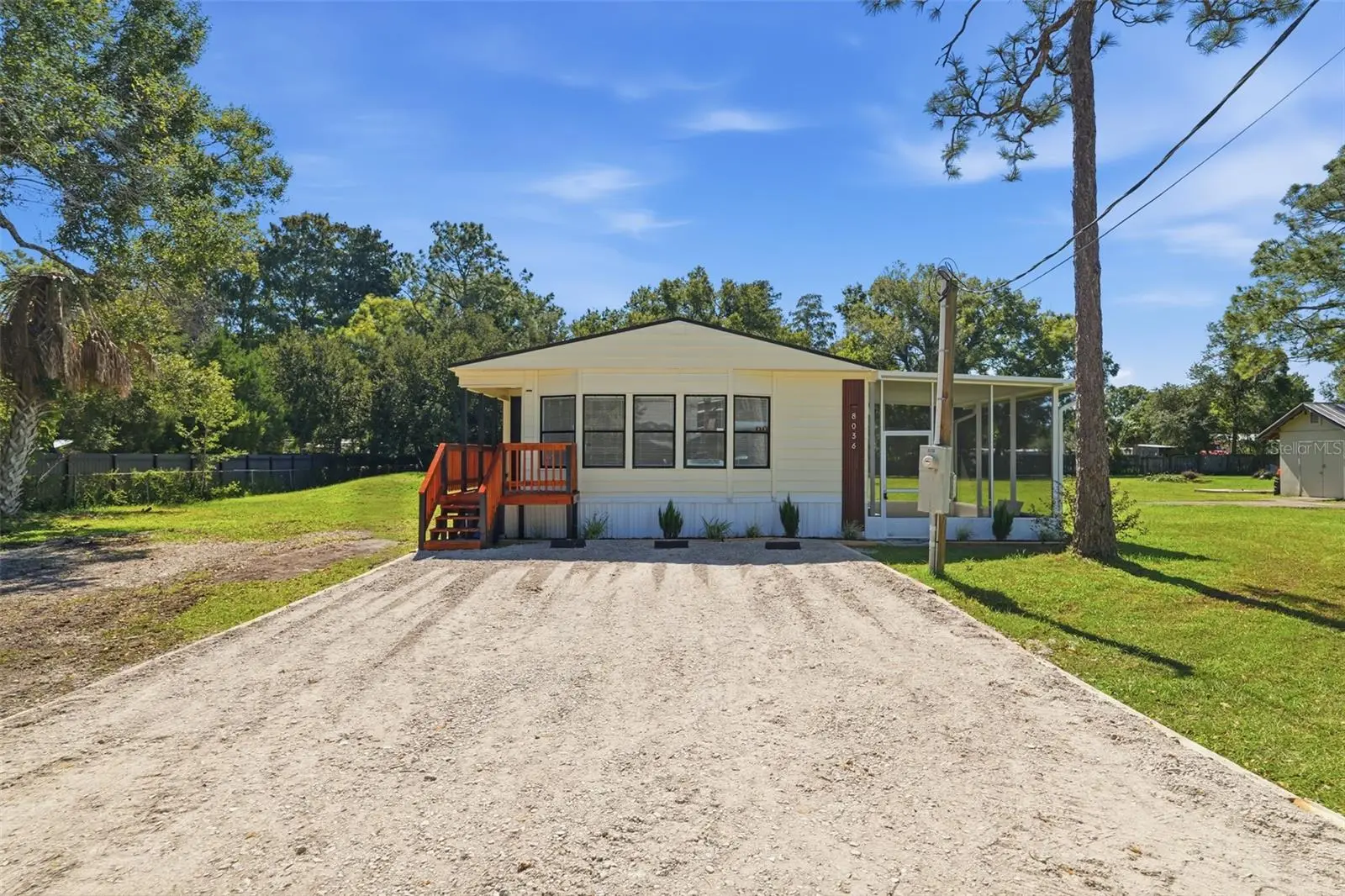 8036 Meadowview Cir, FL