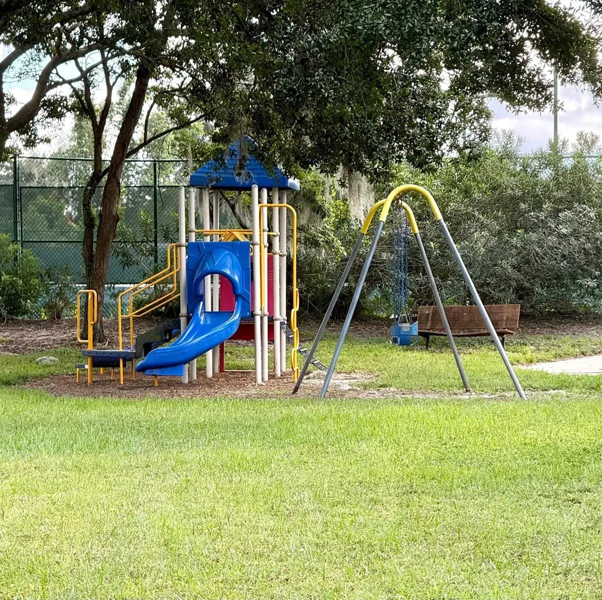 8335 Lake Crowell Circle, FL