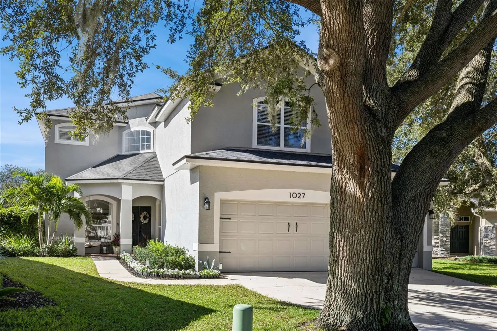 1027 Ridgemount Place, FL